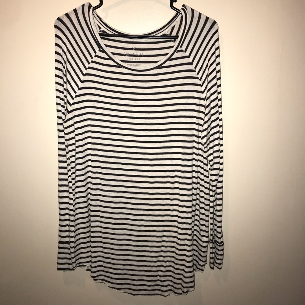 American Eagle Soft & Sexy Jegging T